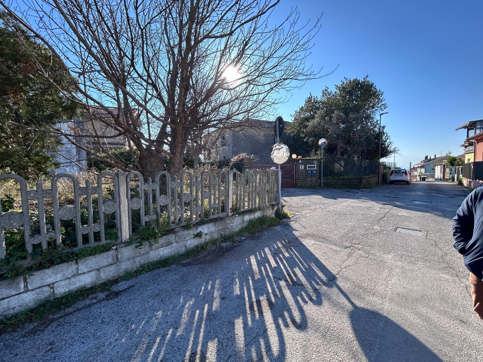 Rustico con giardino a Pescara