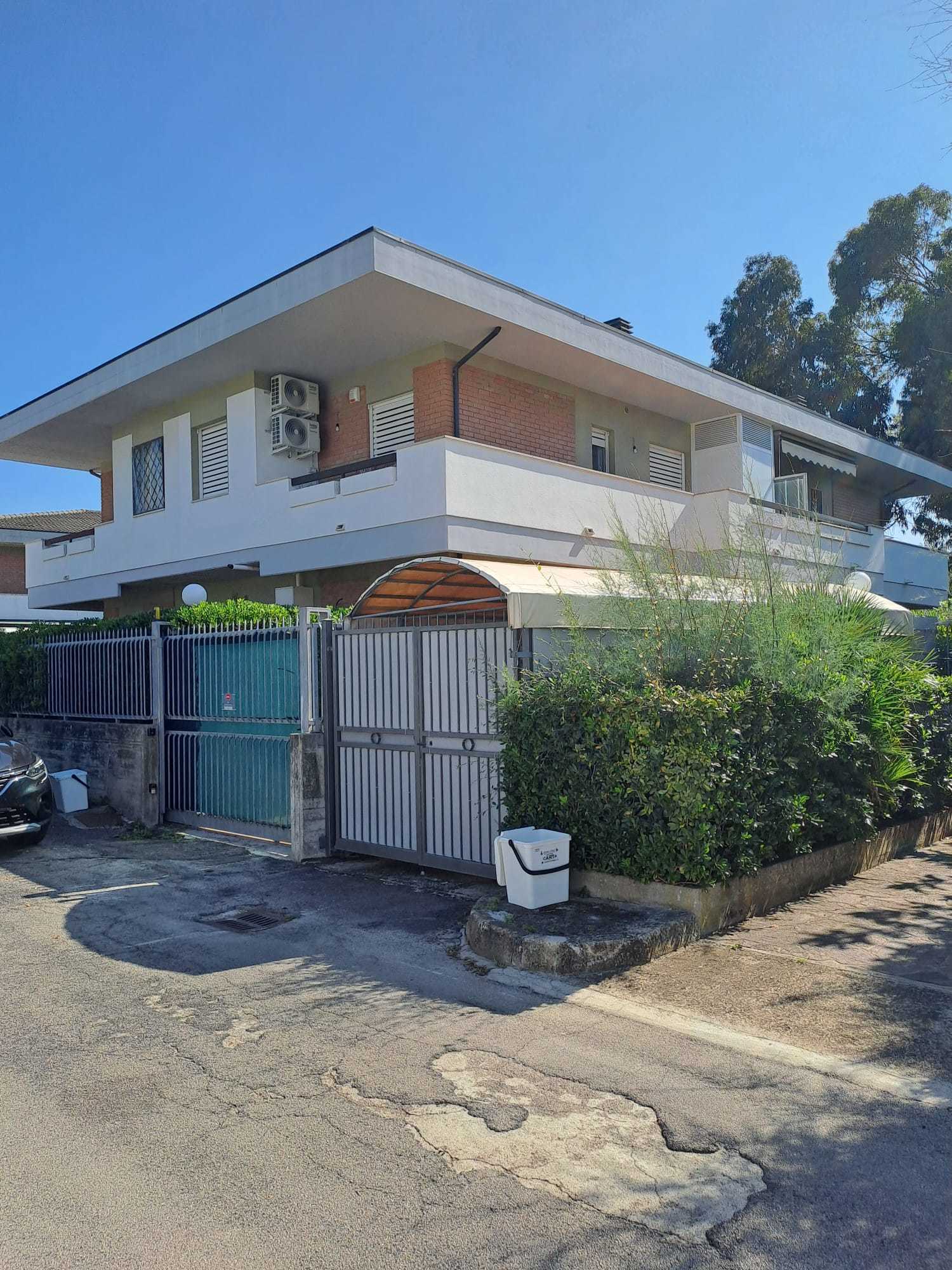 Villa in vendita in via figlie della sapienza 15, Pescara