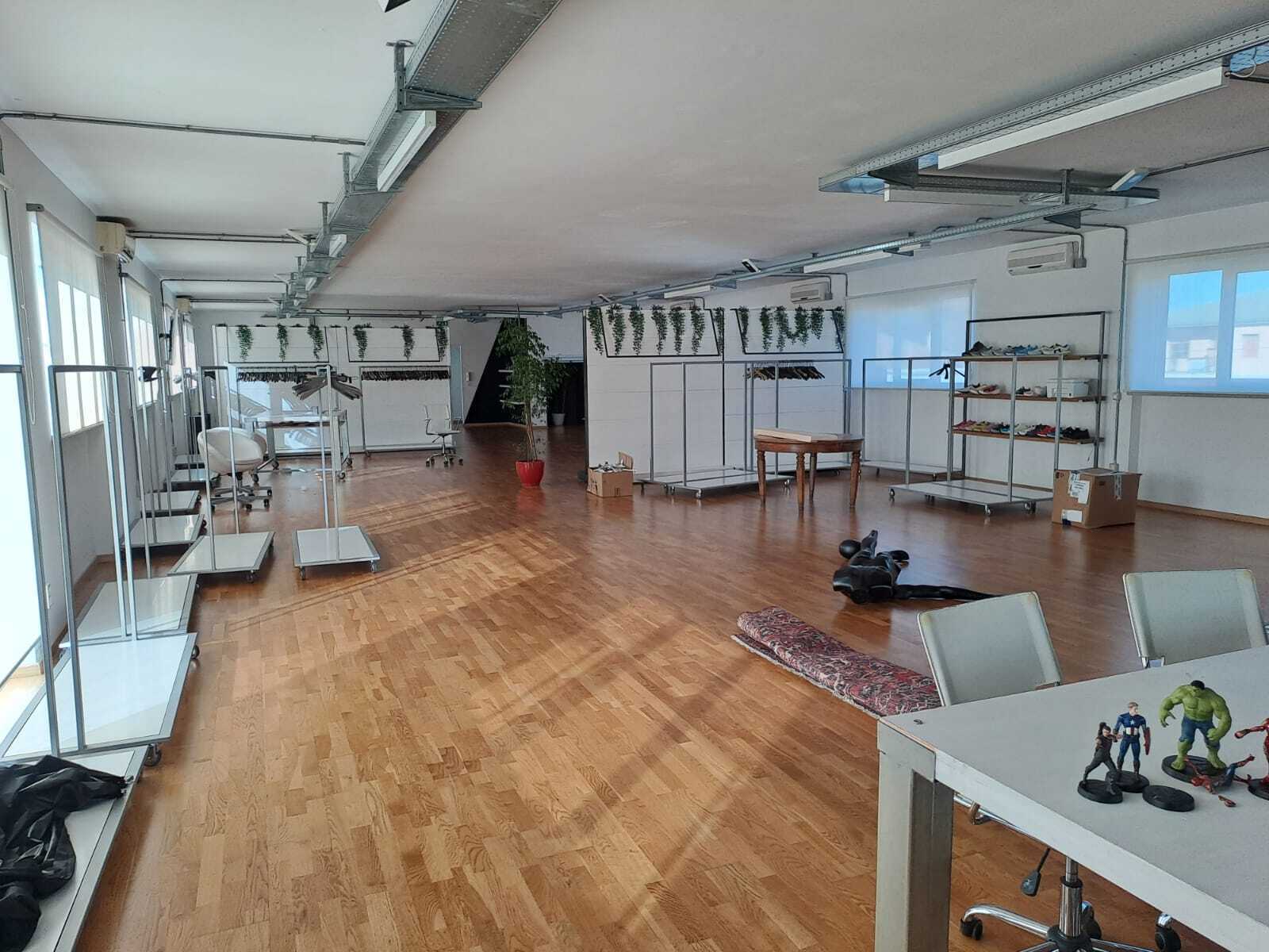 Laboratorio ristrutturato in via pietro nenni, Pescara