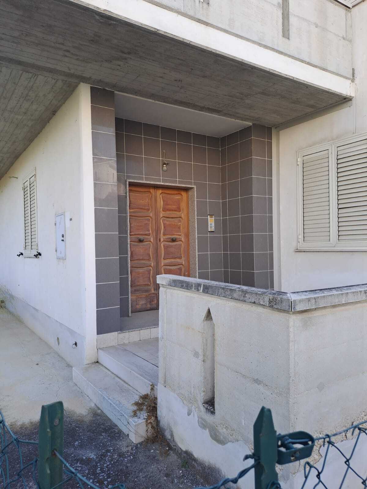 Casa indipendente da ristrutturare, Alanno scalo