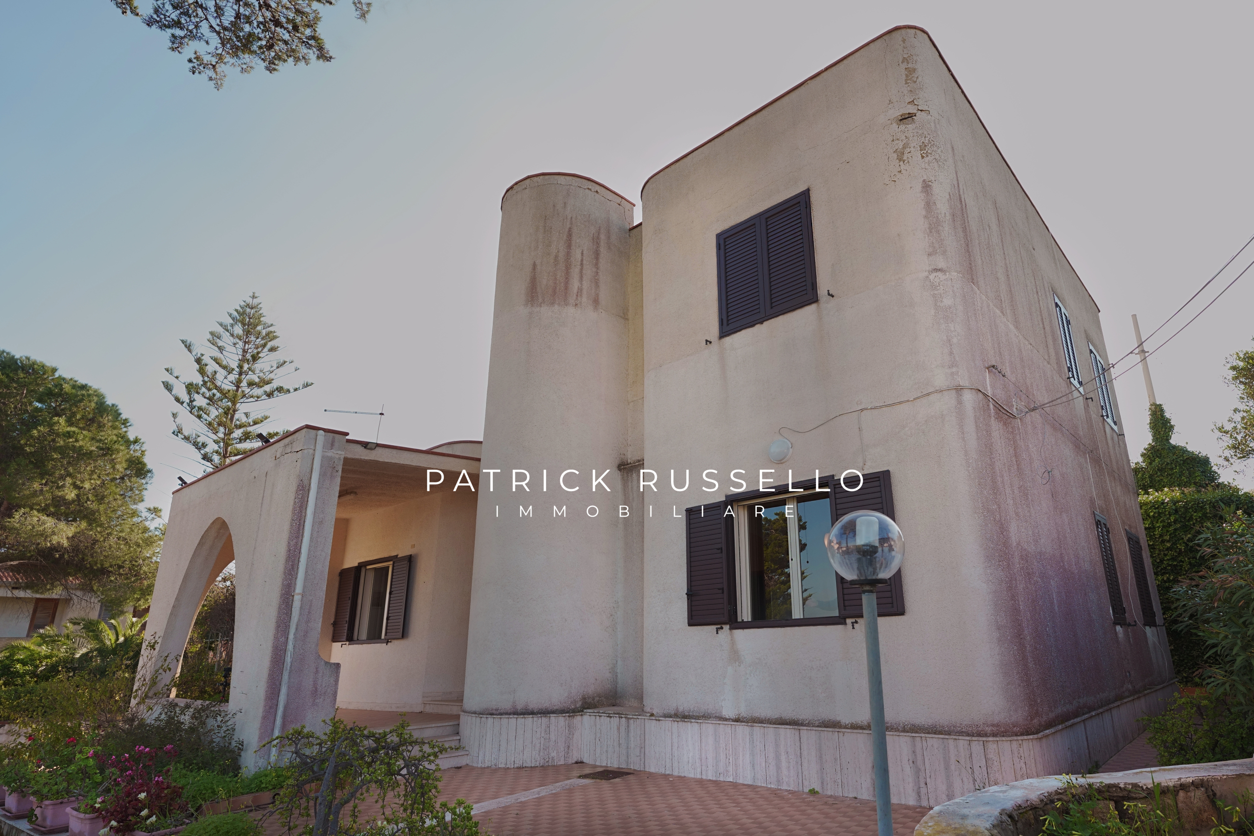 Villa da ristrutturare in via dei rovi snc, Gela