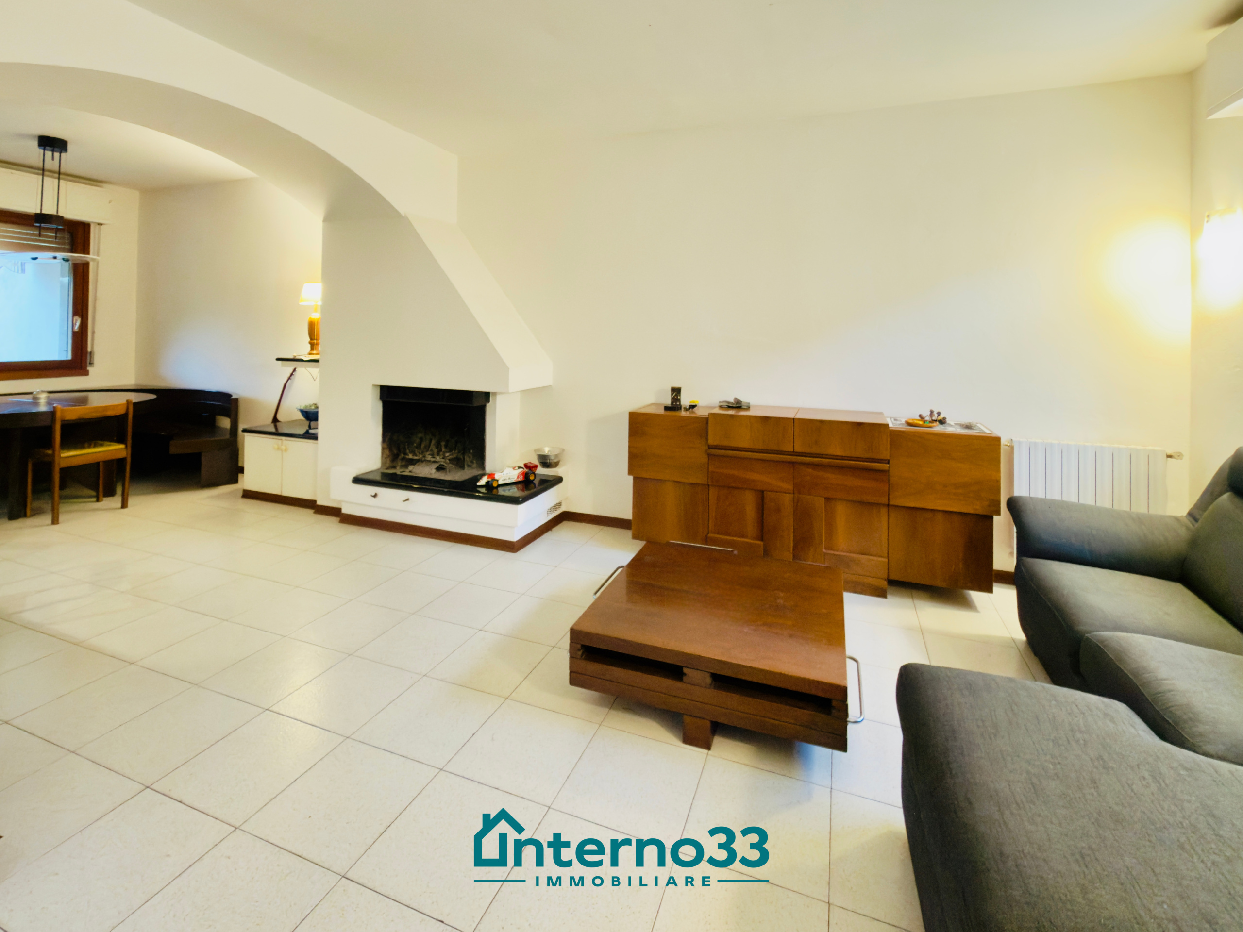 Casa indipendente da ristrutturare in via dogana 1, Ortonovo