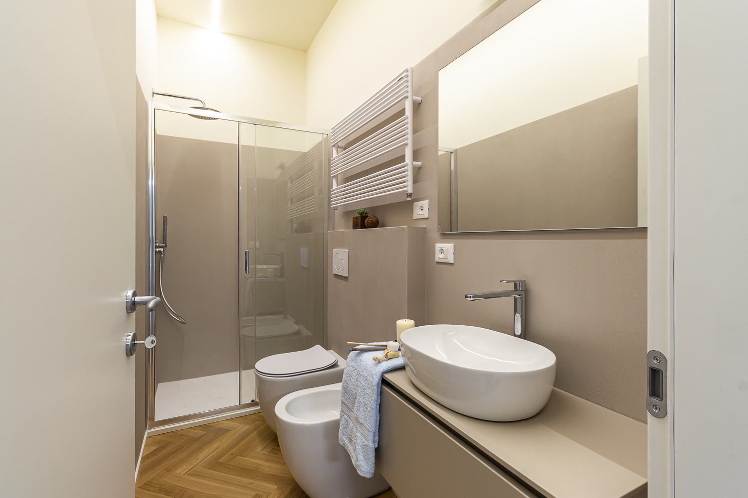 Trilocale ristrutturato in via isonzo 3, Casalecchio di Reno