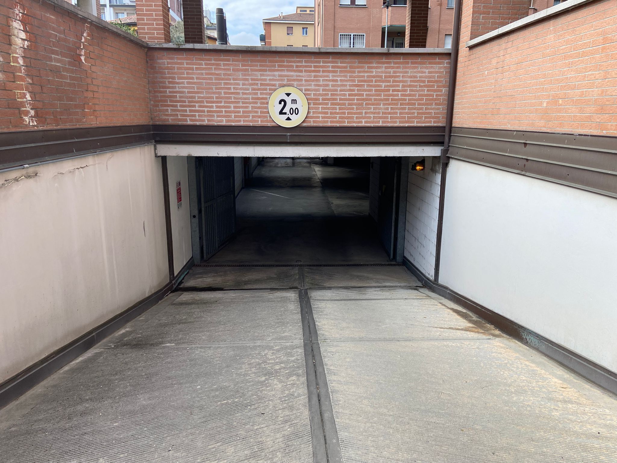 Box/Garage 36mq in vendita in via cleto tomba 9, Bologna