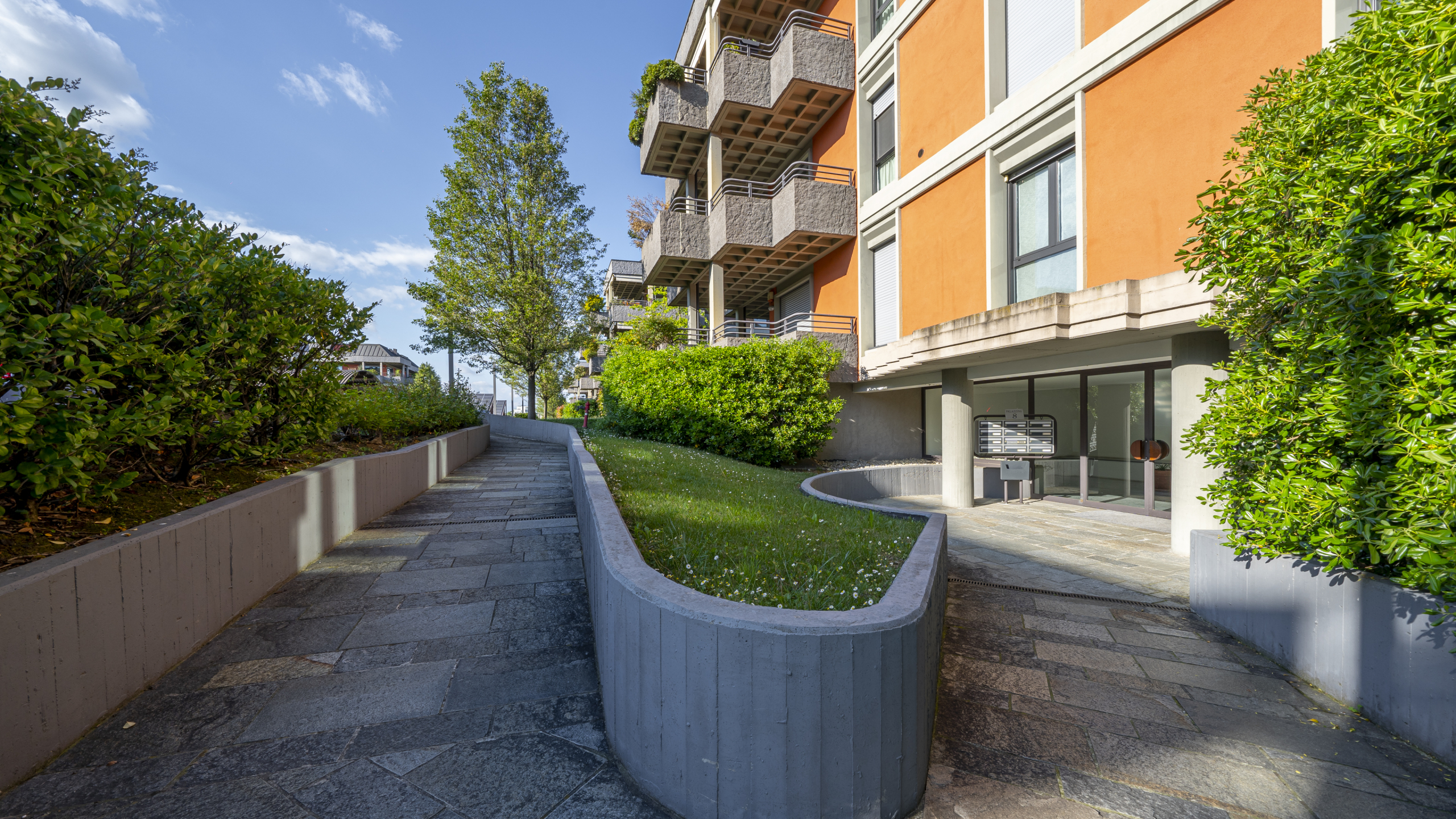 Trilocale con giardino in via giovanni goria 6000, Parma