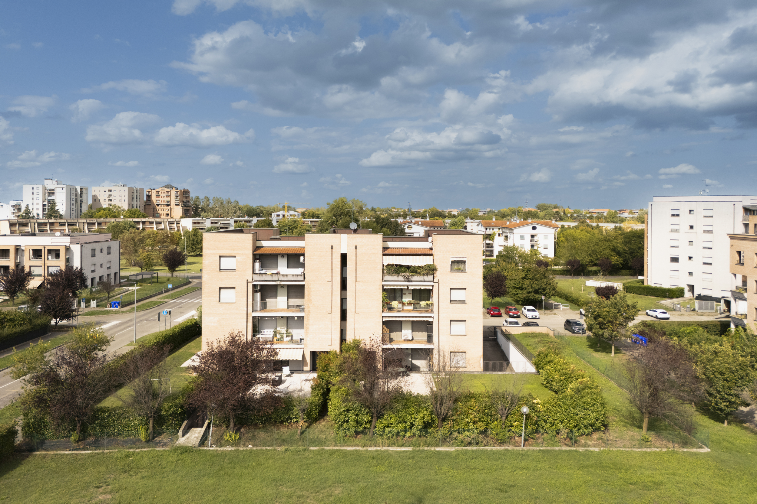 Trilocale con terrazzo in via aldo moro 1000, Parma