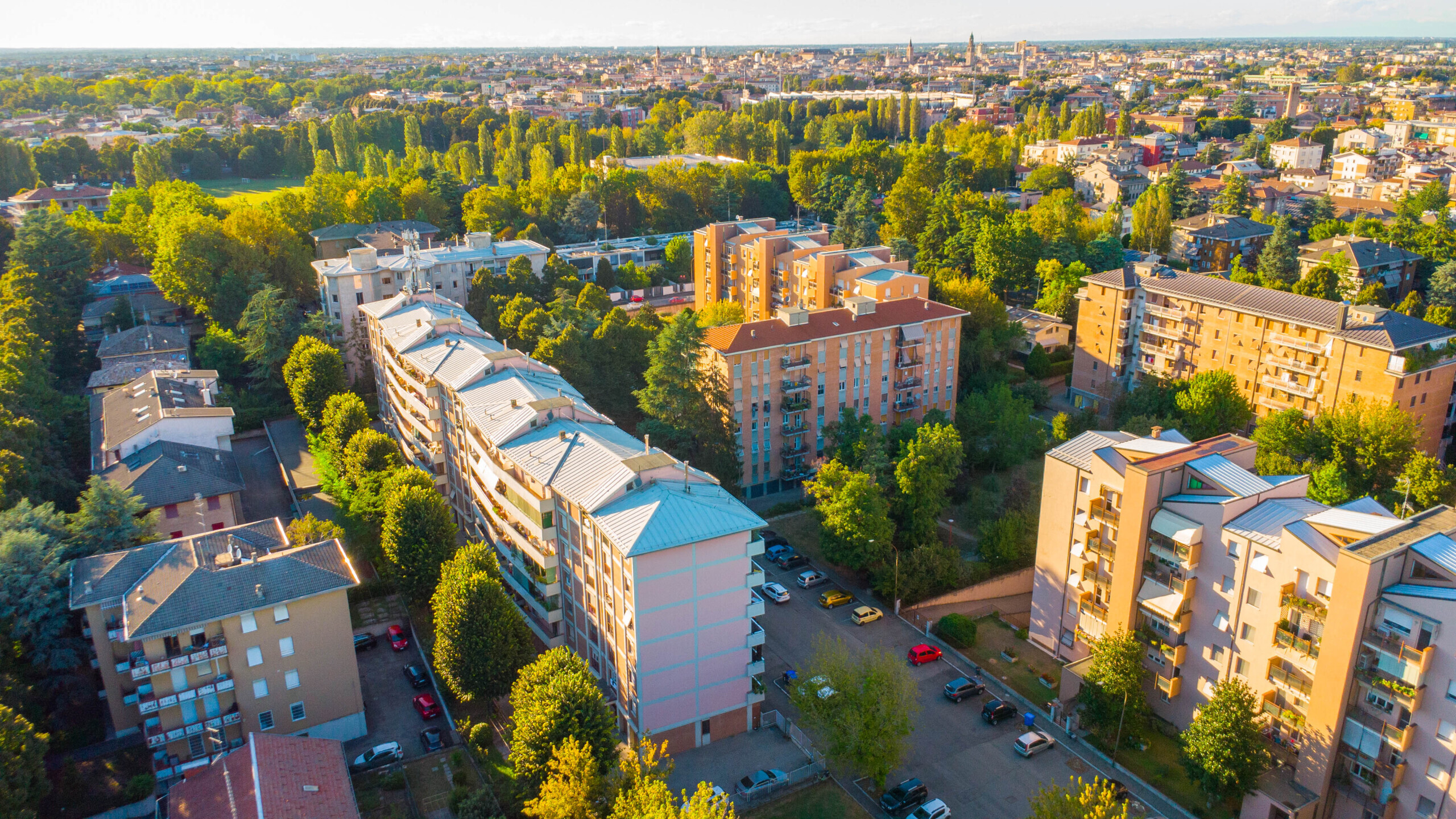 Trilocale con box in via albert einstein 1700, Parma