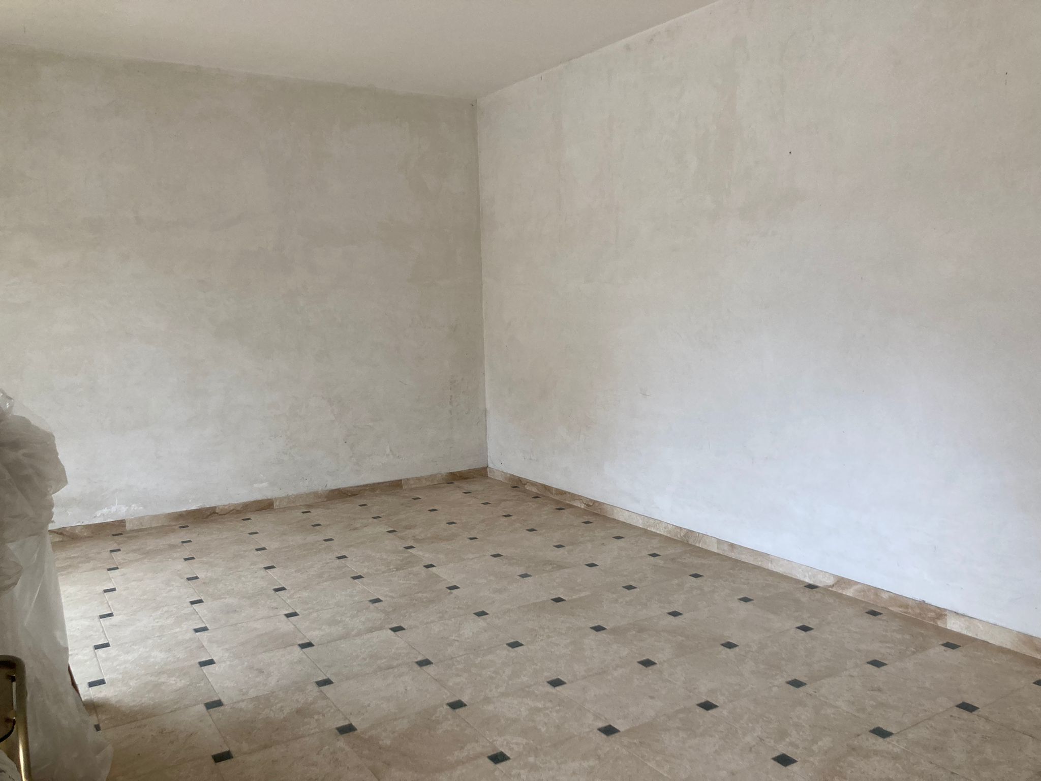 Locale commerciale in affitto in via giuseppe garibaldi 125 a, Guidonia Montecelio