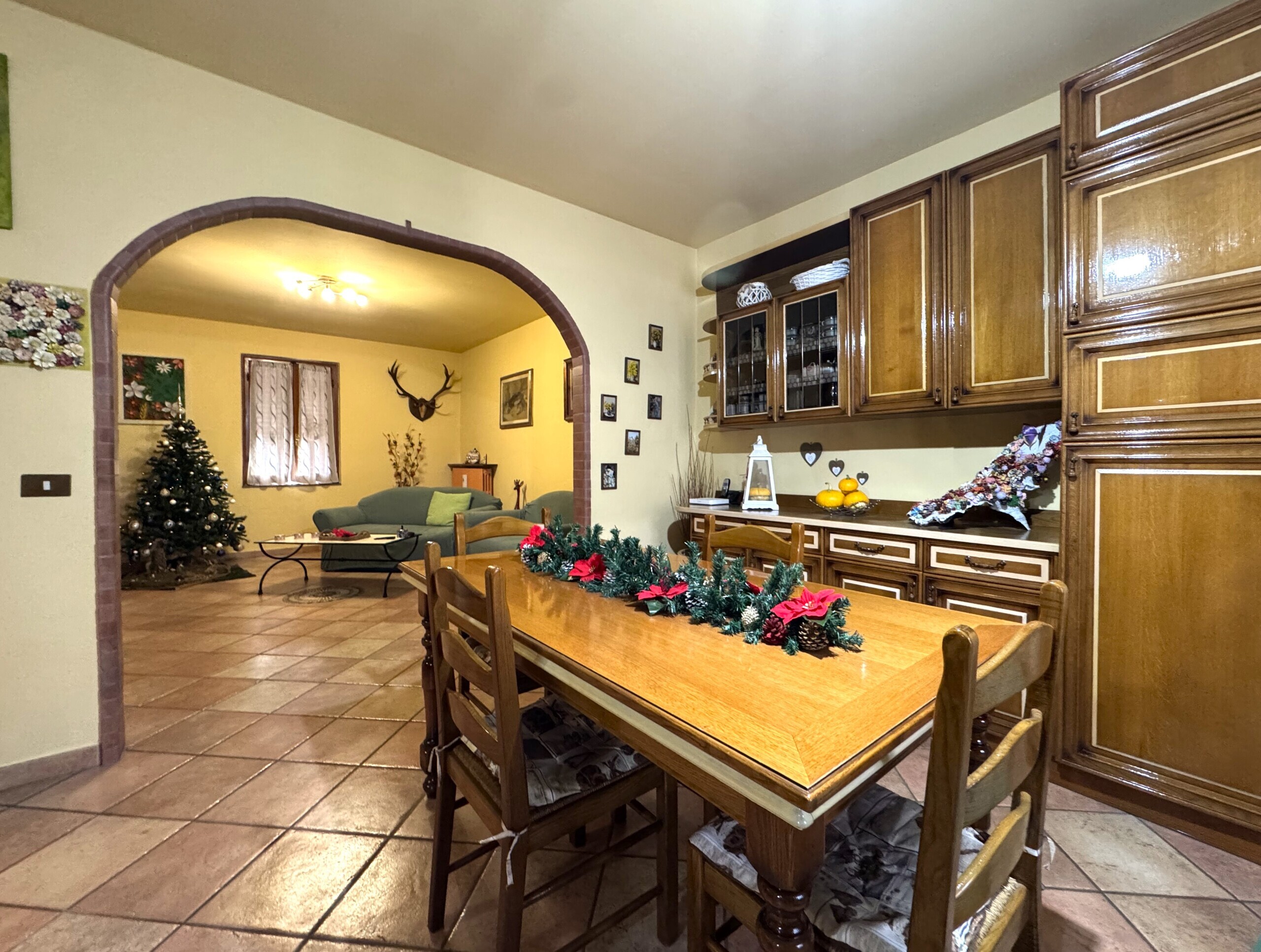 Appartamento con giardino in via del bisenzio, Vernio