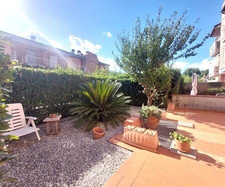 Quadrilocale con giardino in via della quercia, Vaiano