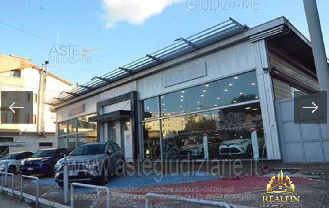 Locale commerciale in vendita a Casagiove