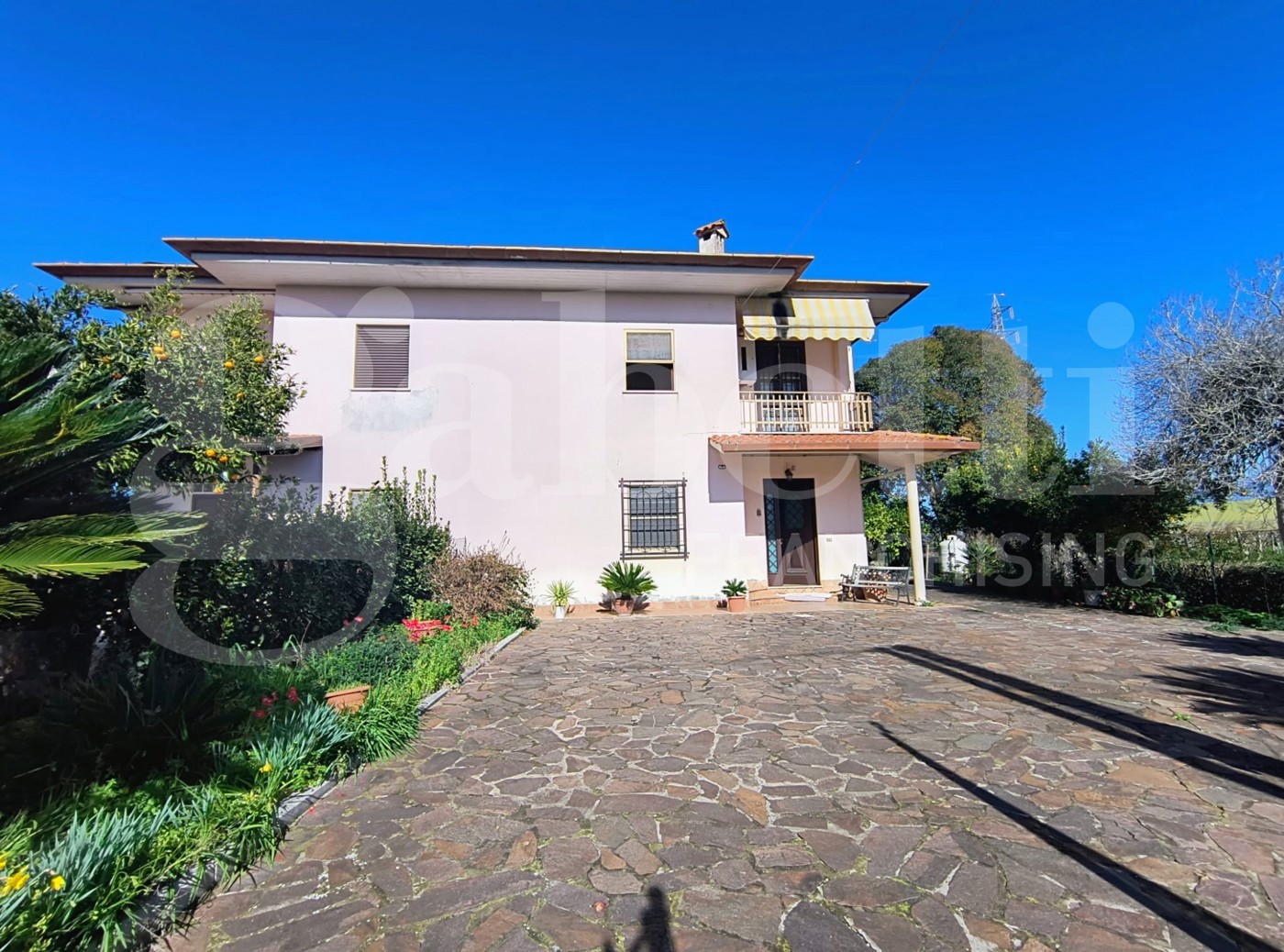 Villa Bifamiliare in vendita a Latina