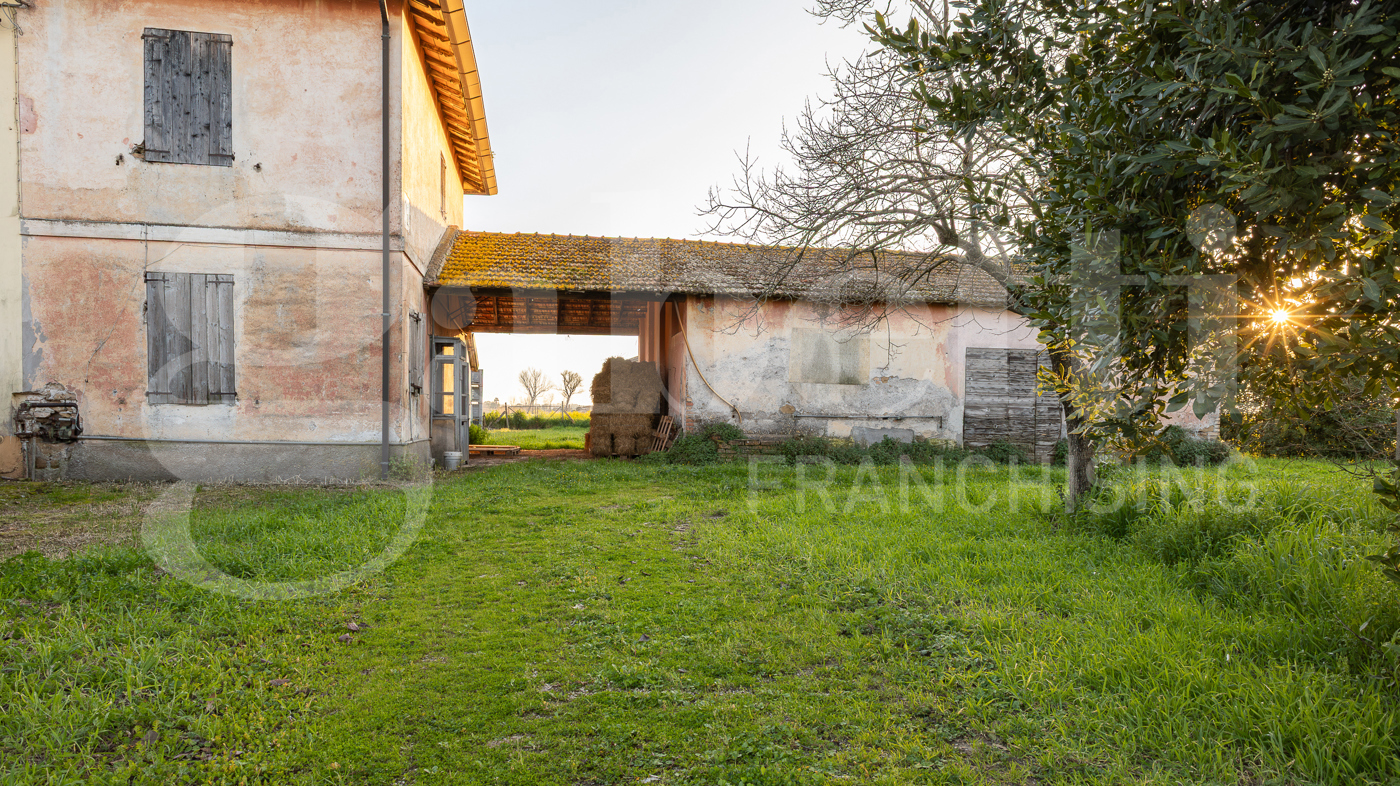 Villa Bifamiliare in vendita a Latina