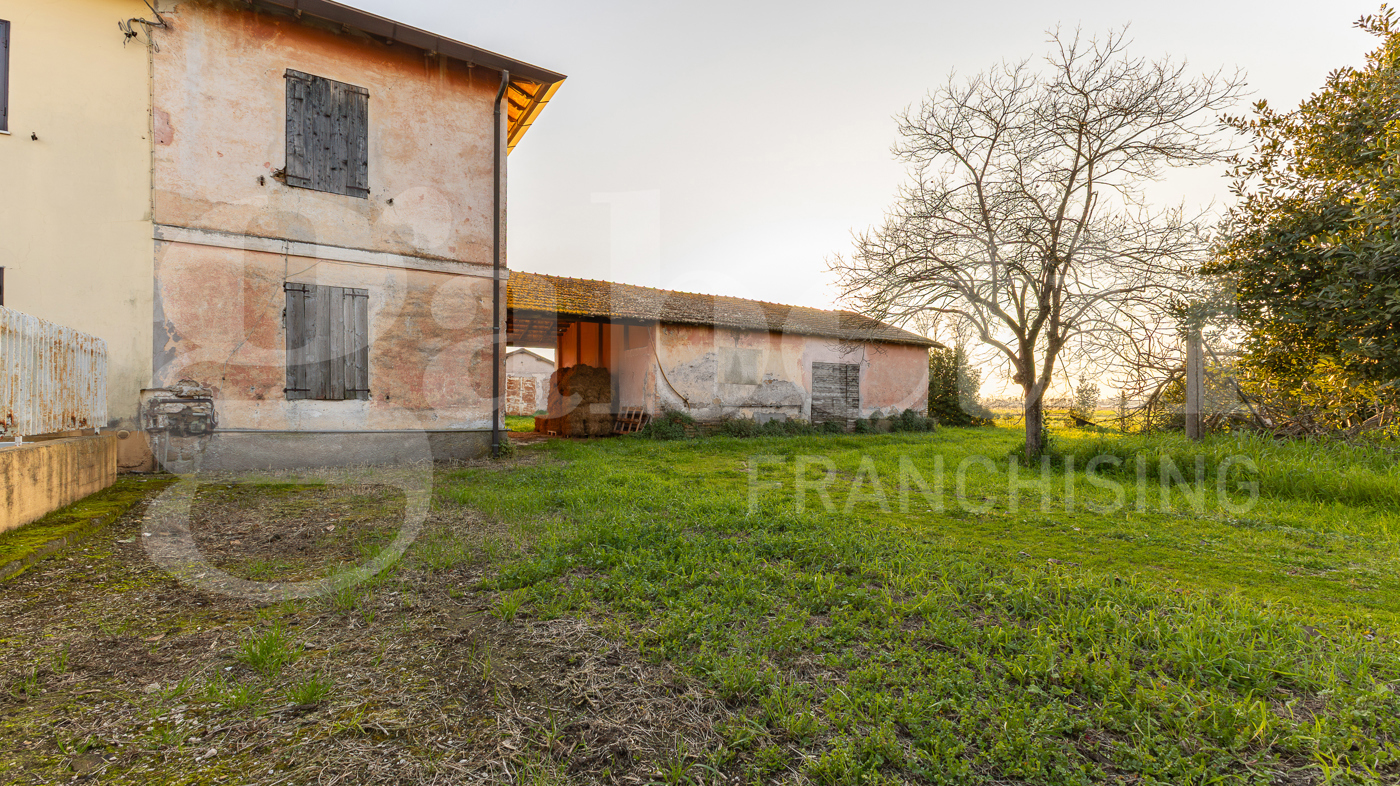 Villa Bifamiliare in vendita a Latina