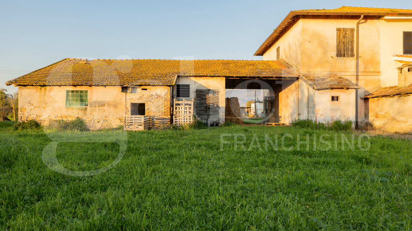 Villa Bifamiliare in vendita a Latina