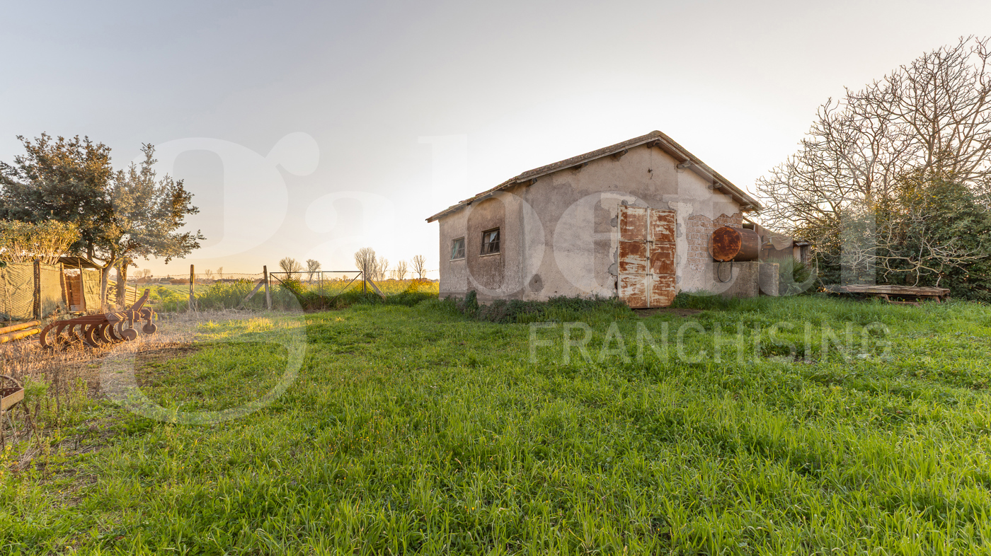 Villa Bifamiliare in vendita a Latina
