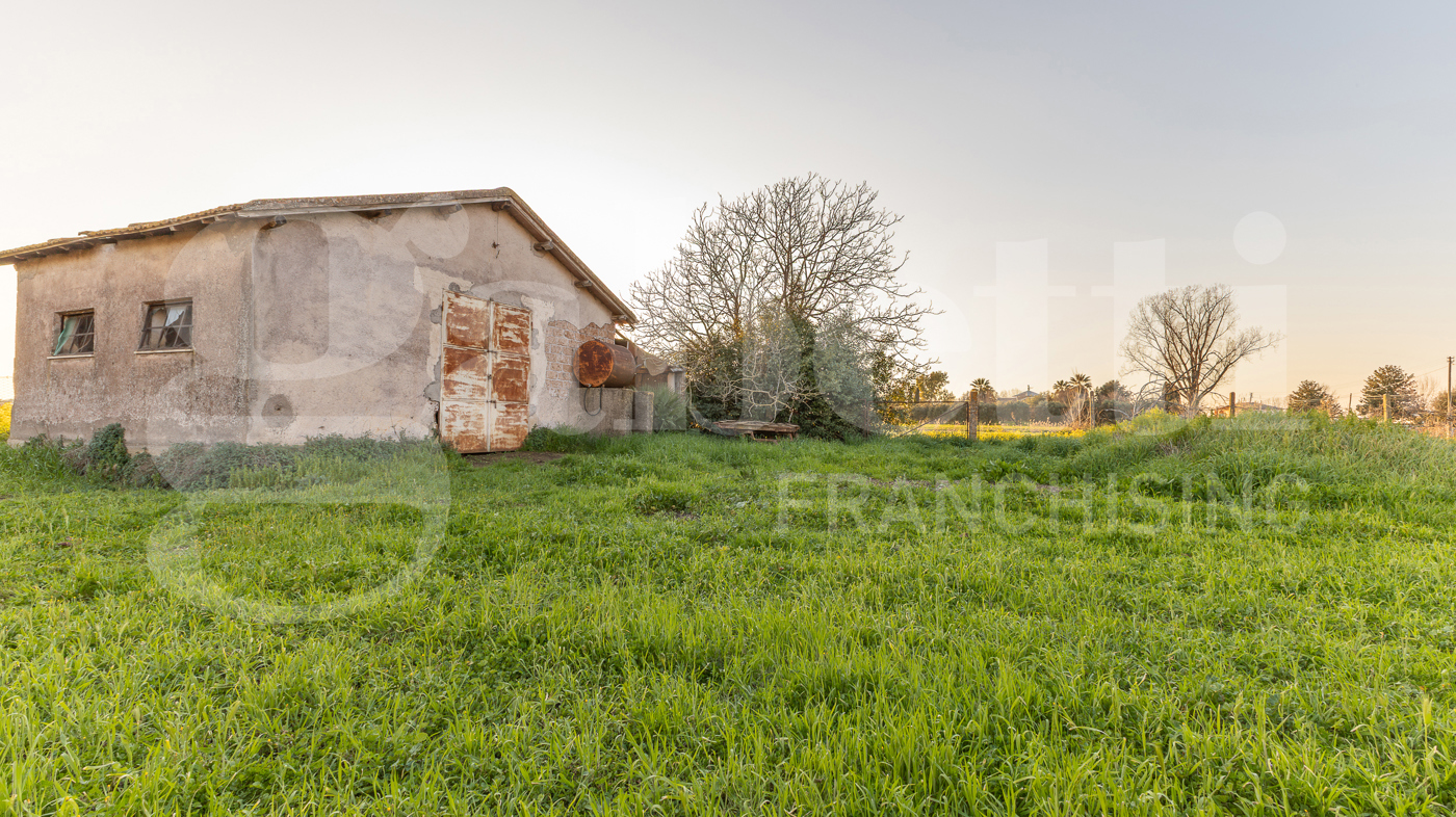 Villa Bifamiliare in vendita a Latina