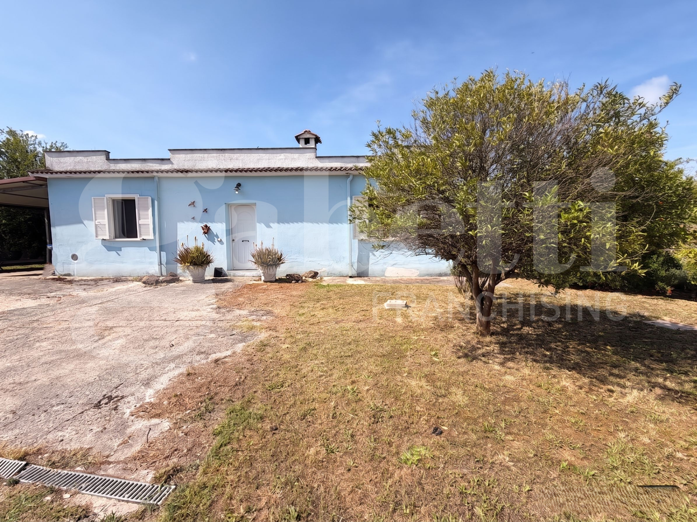 Villa in vendita a Latina
