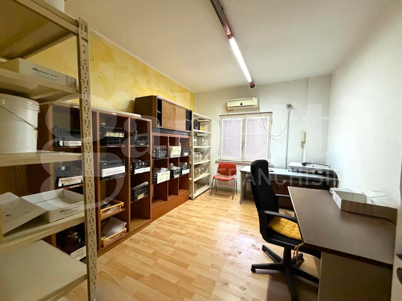 Magazzino in affitto a Latina
