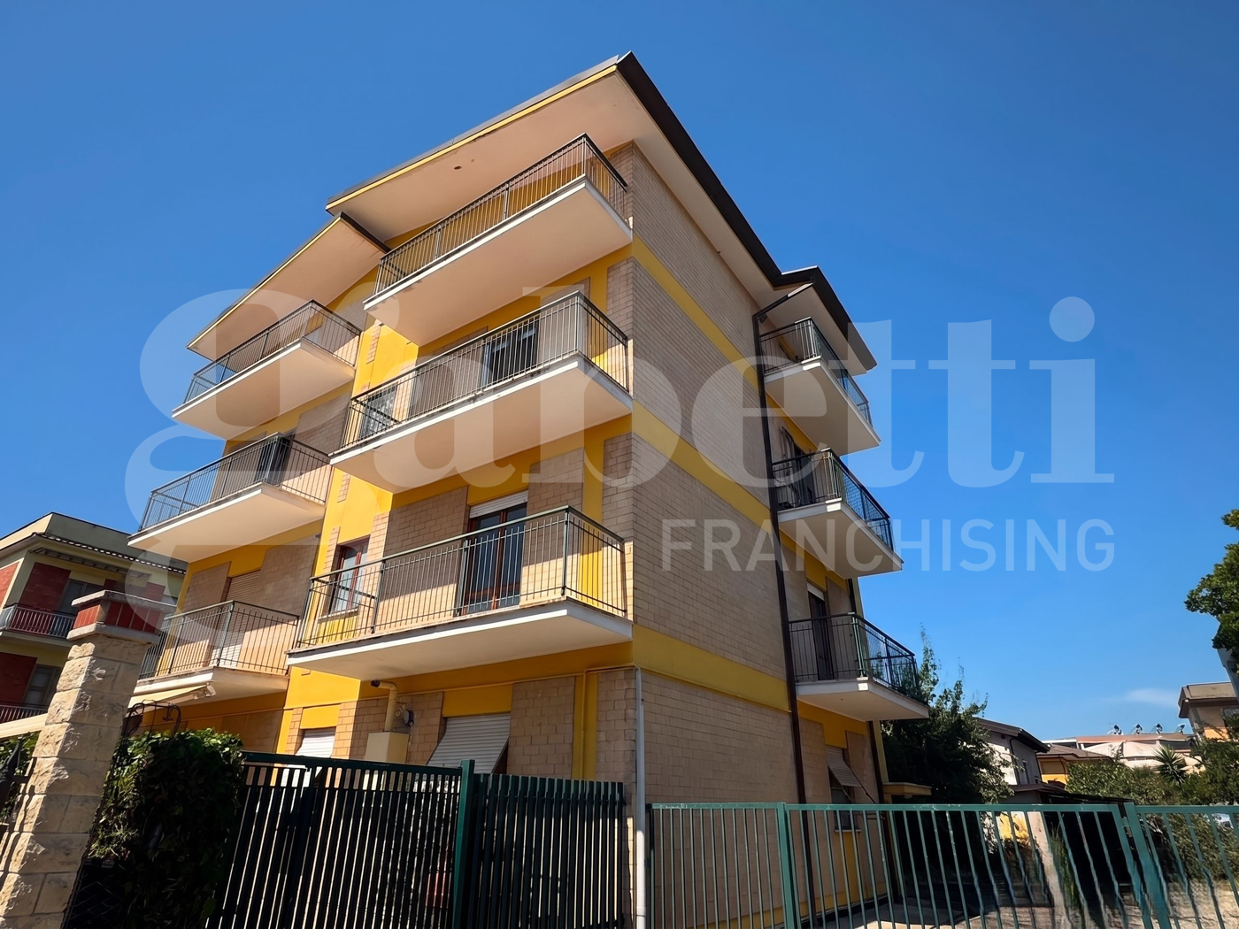 Stabile/Palazzo in vendita a Latina