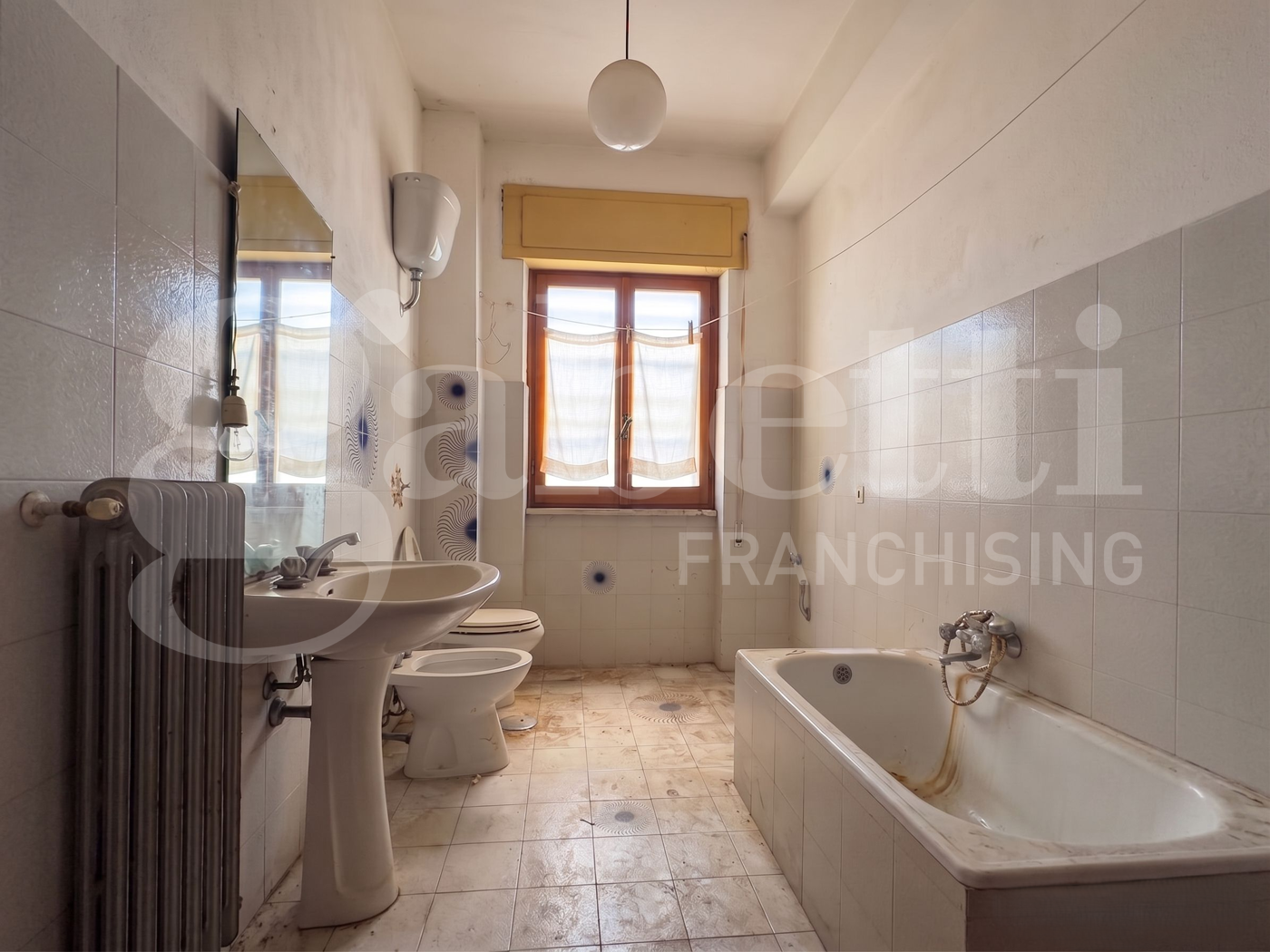 Stabile/Palazzo in vendita a Latina