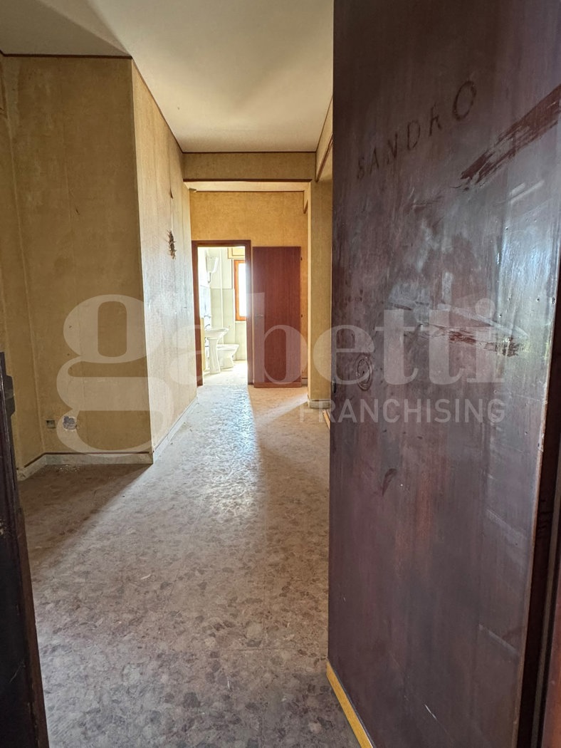 Stabile/Palazzo in vendita a Latina