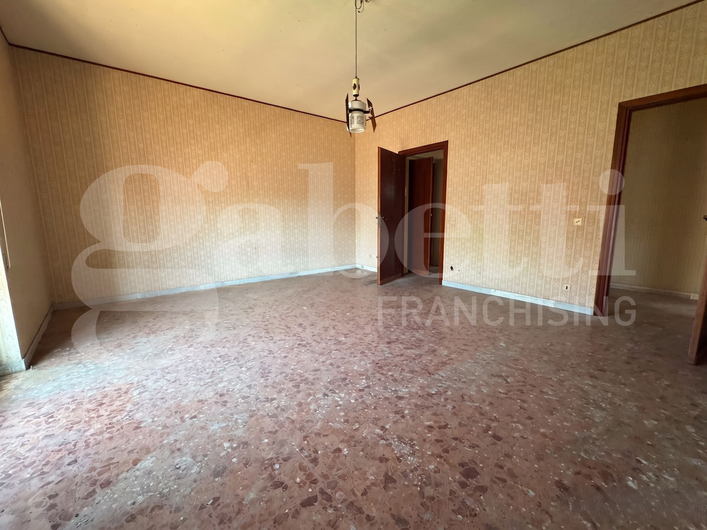 Stabile/Palazzo in vendita a Latina