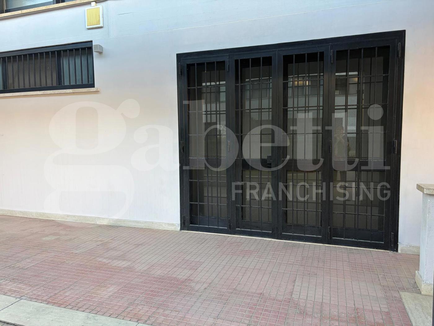 Magazzino in affitto a Latina