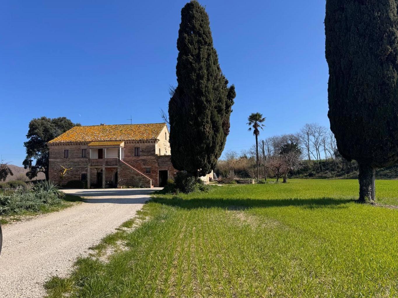 Rustico in vendita a Potenza Picena