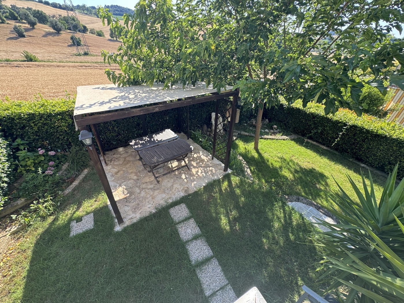 Villa arredata in affitto a Osimo