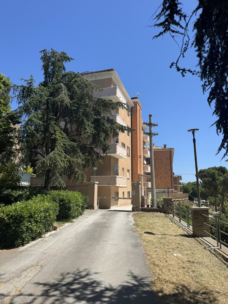 Quadrilocale ristrutturato a Loreto