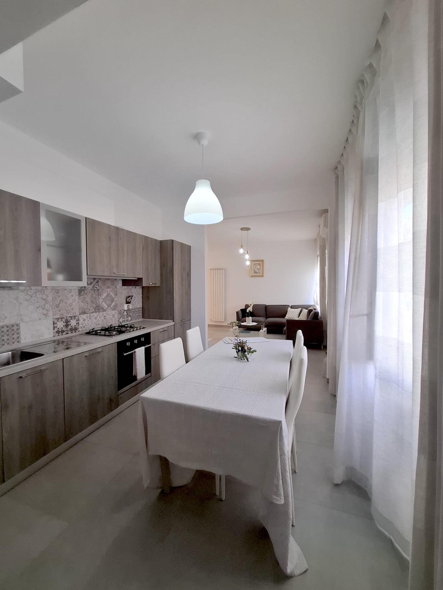 Quadrilocale in vendita, Carrara marina di