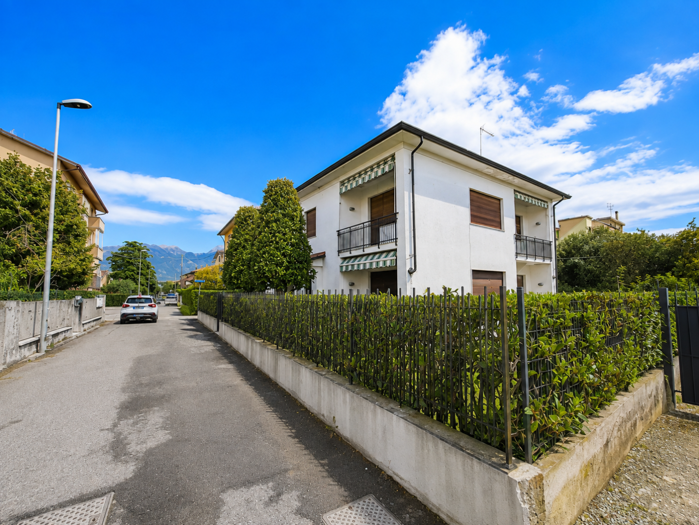 Casa indipendente con giardino, Carrara marina di