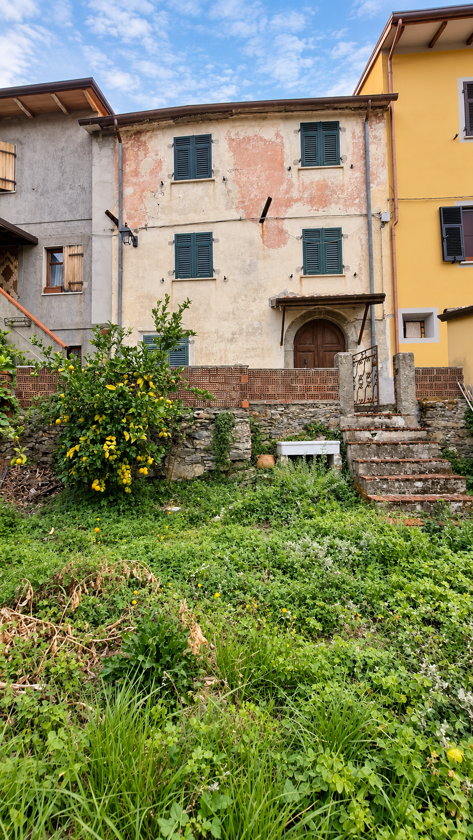 Casa indipendente con giardino a Ortonovo