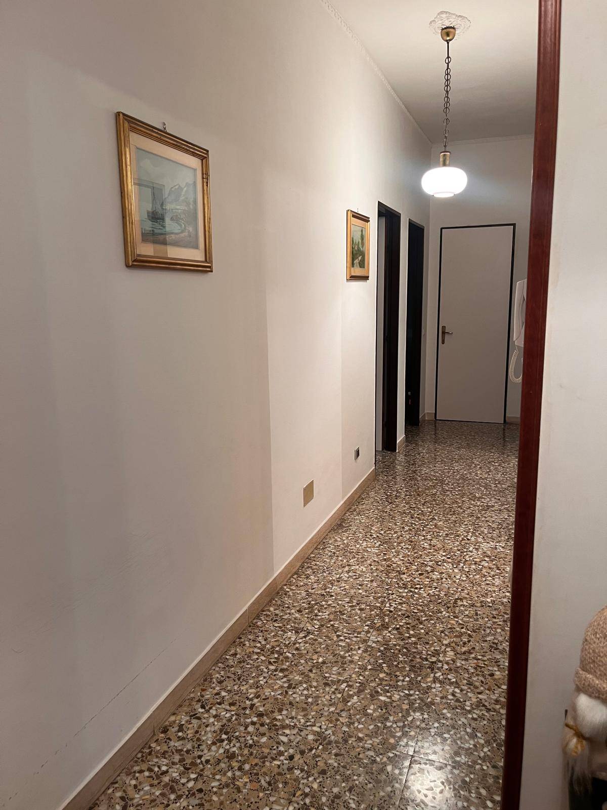 Appartamento in vendita a Taranto, Q.re Paolo VI