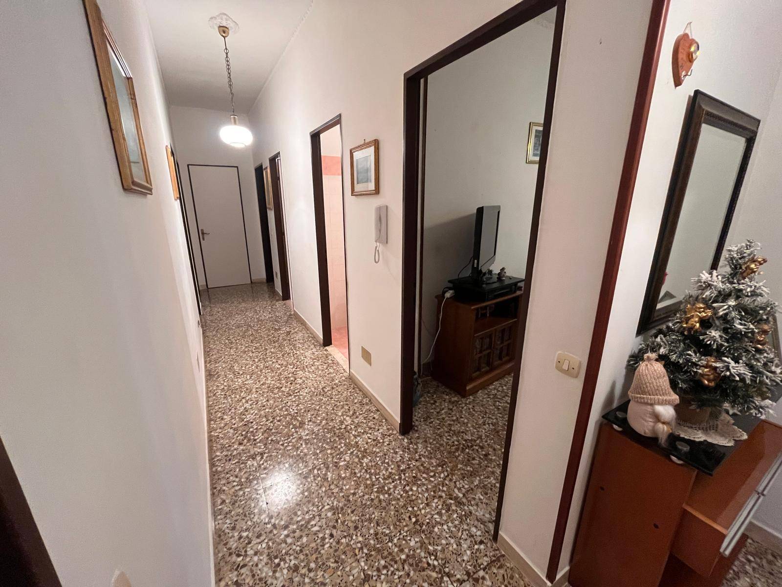 Appartamento in vendita a Taranto, Q.re Paolo VI