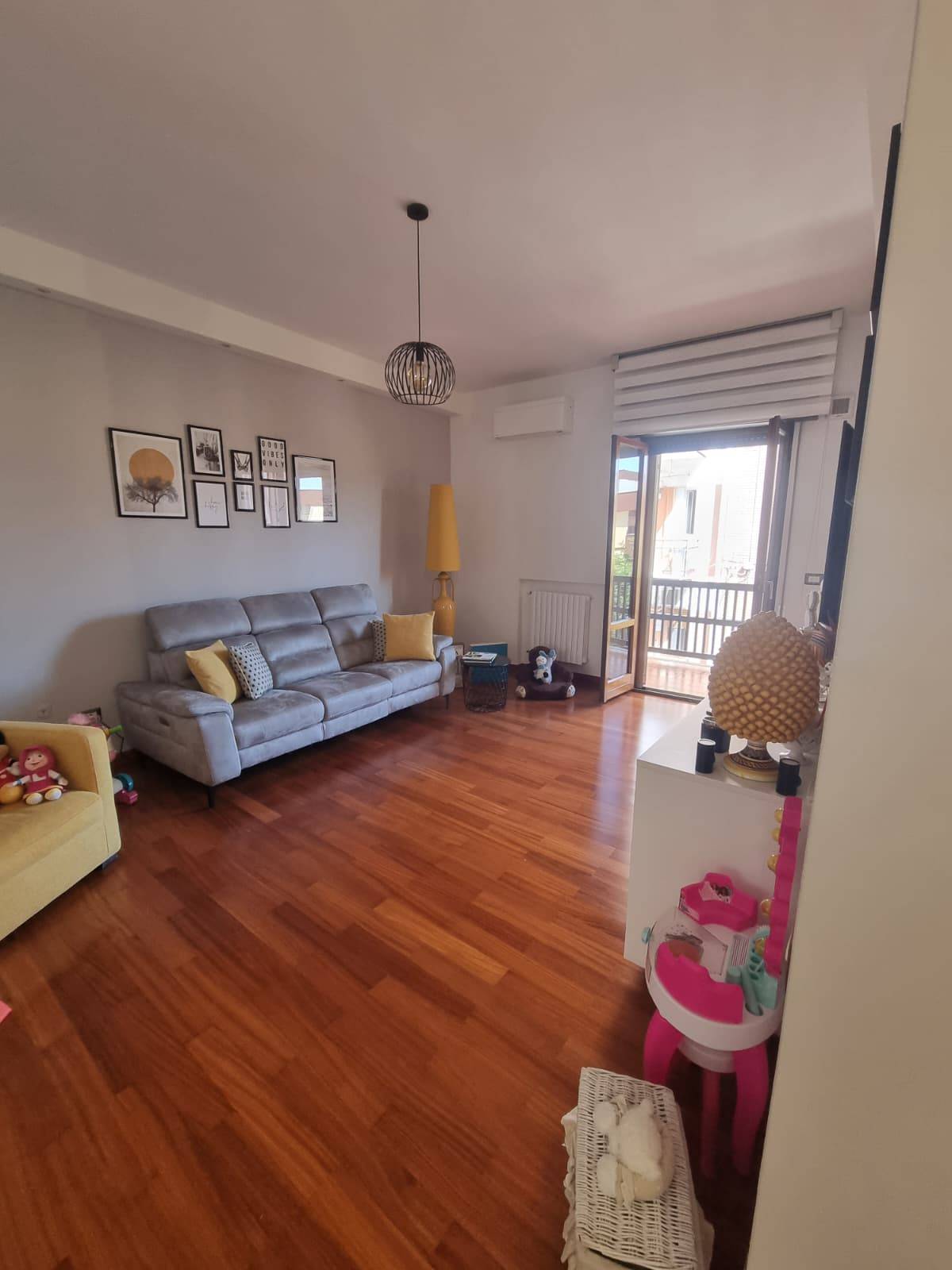 Appartamento in vendita a Taranto, Battisti