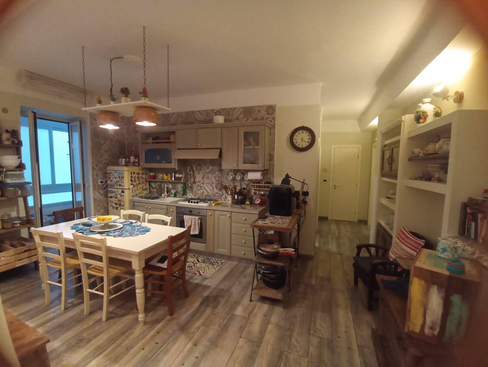 Appartamento in vendita a Taranto, Montegranaro