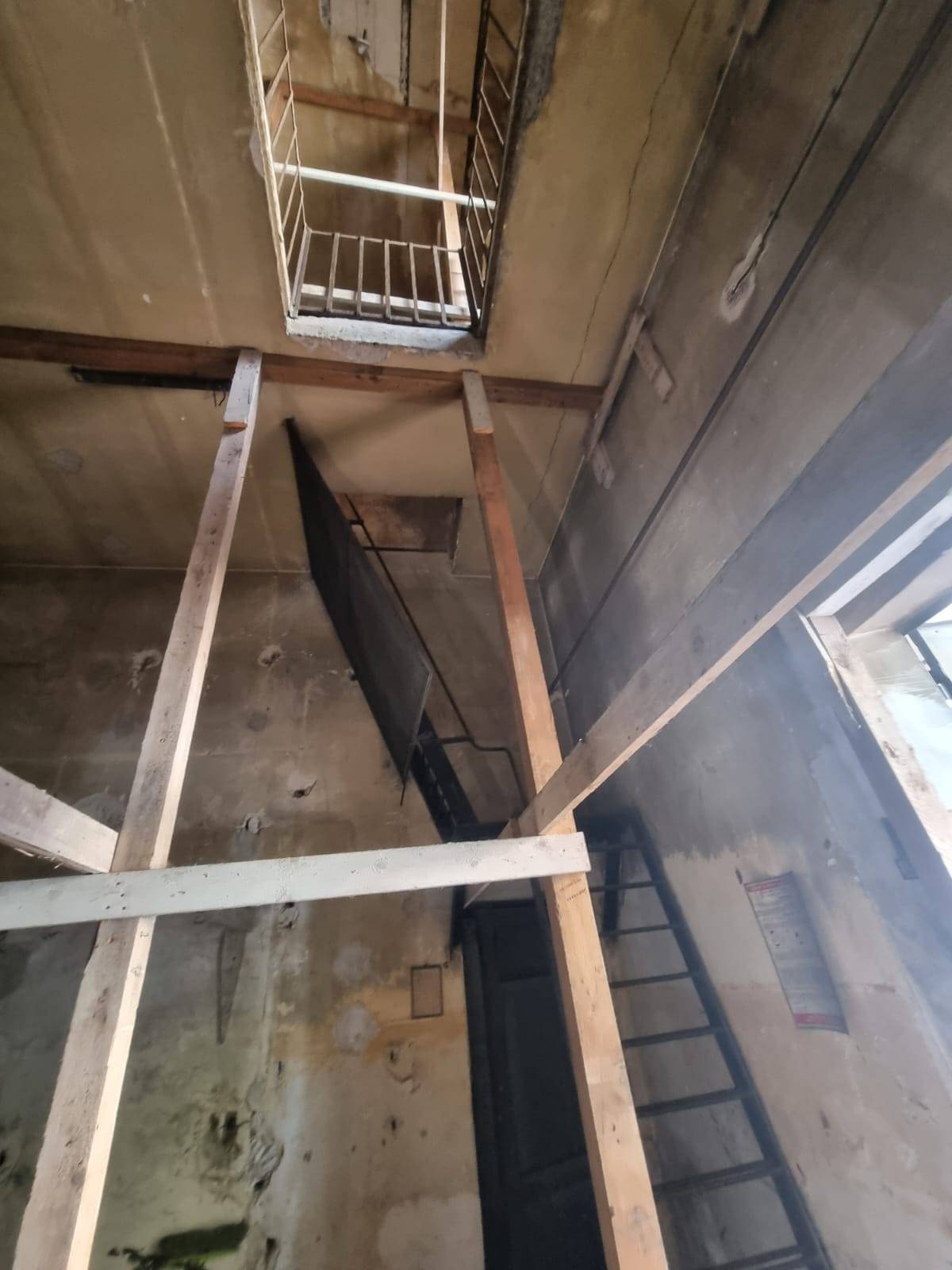 Deposito in vendita a Taranto