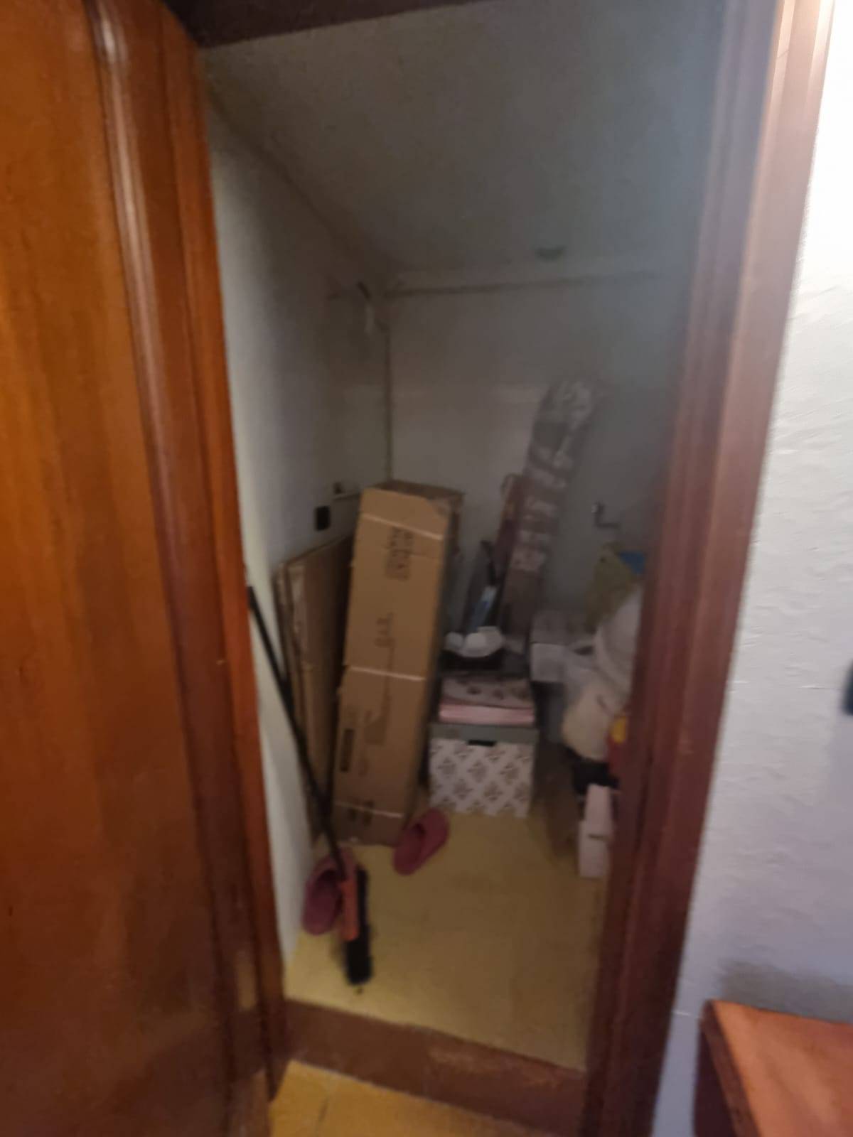 Locale commerciale in vendita a Taranto, Corvisea