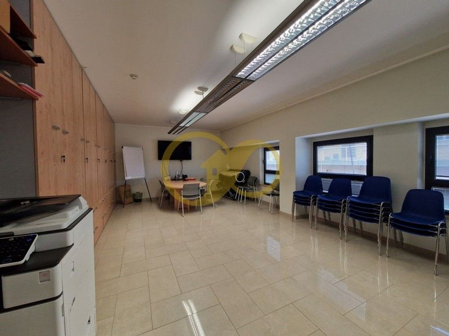 Capannone in vendita a Montecosaro