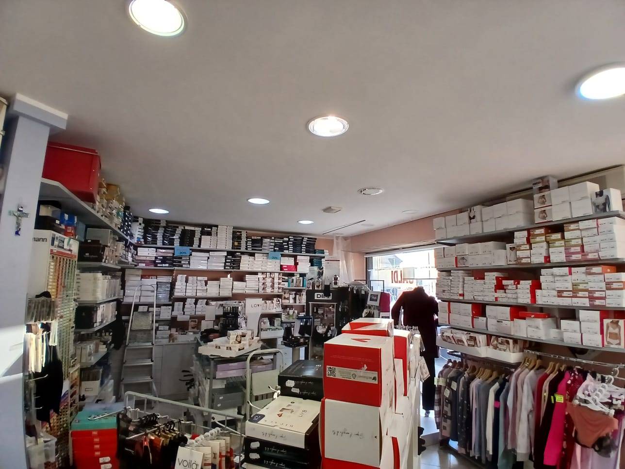 Attivit commerciale in vendita a Fermo