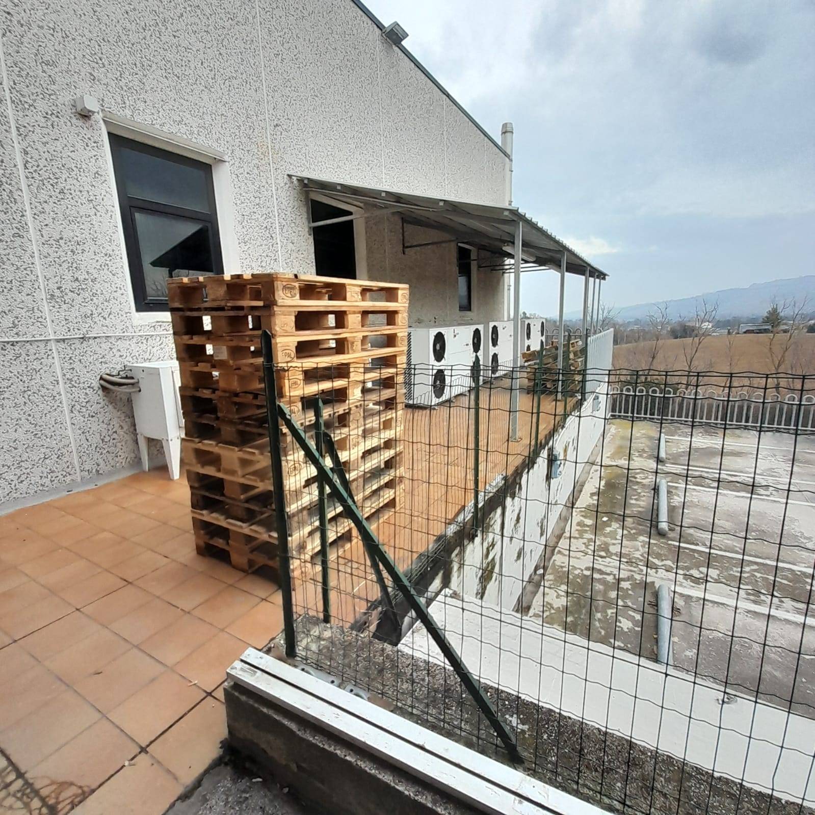 Capannone in affitto a Fermo