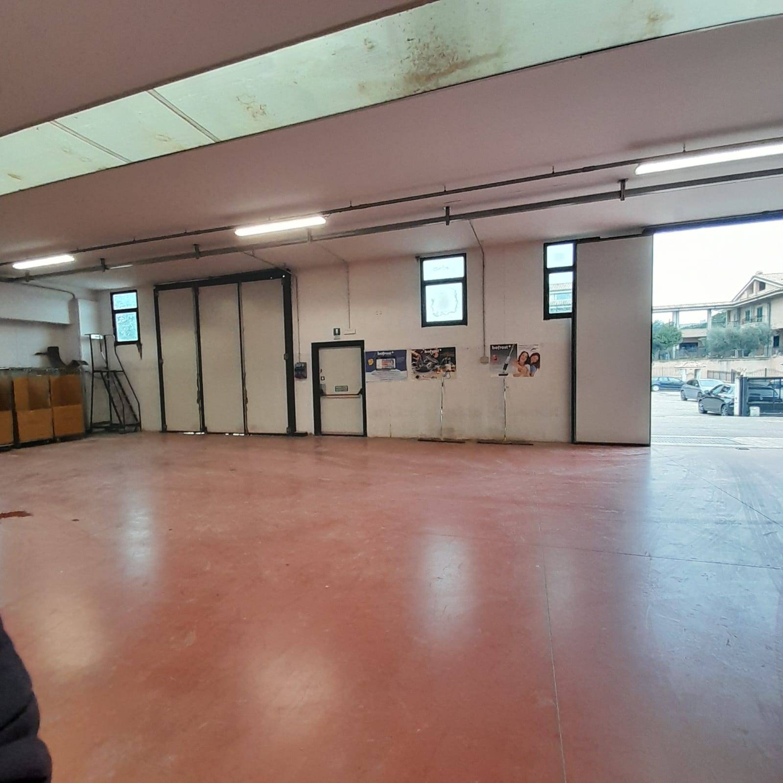 Capannone in affitto a Fermo