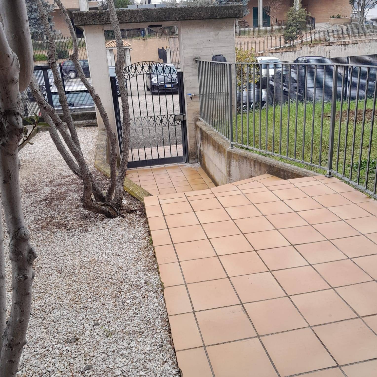 Capannone in affitto a Fermo