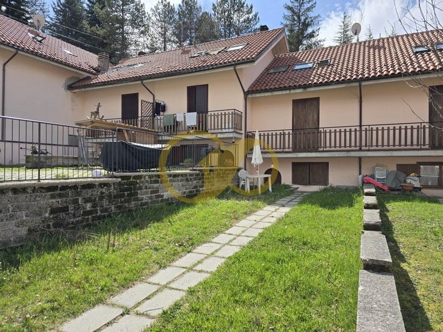 Villette a schiera in vendita a Fiastra