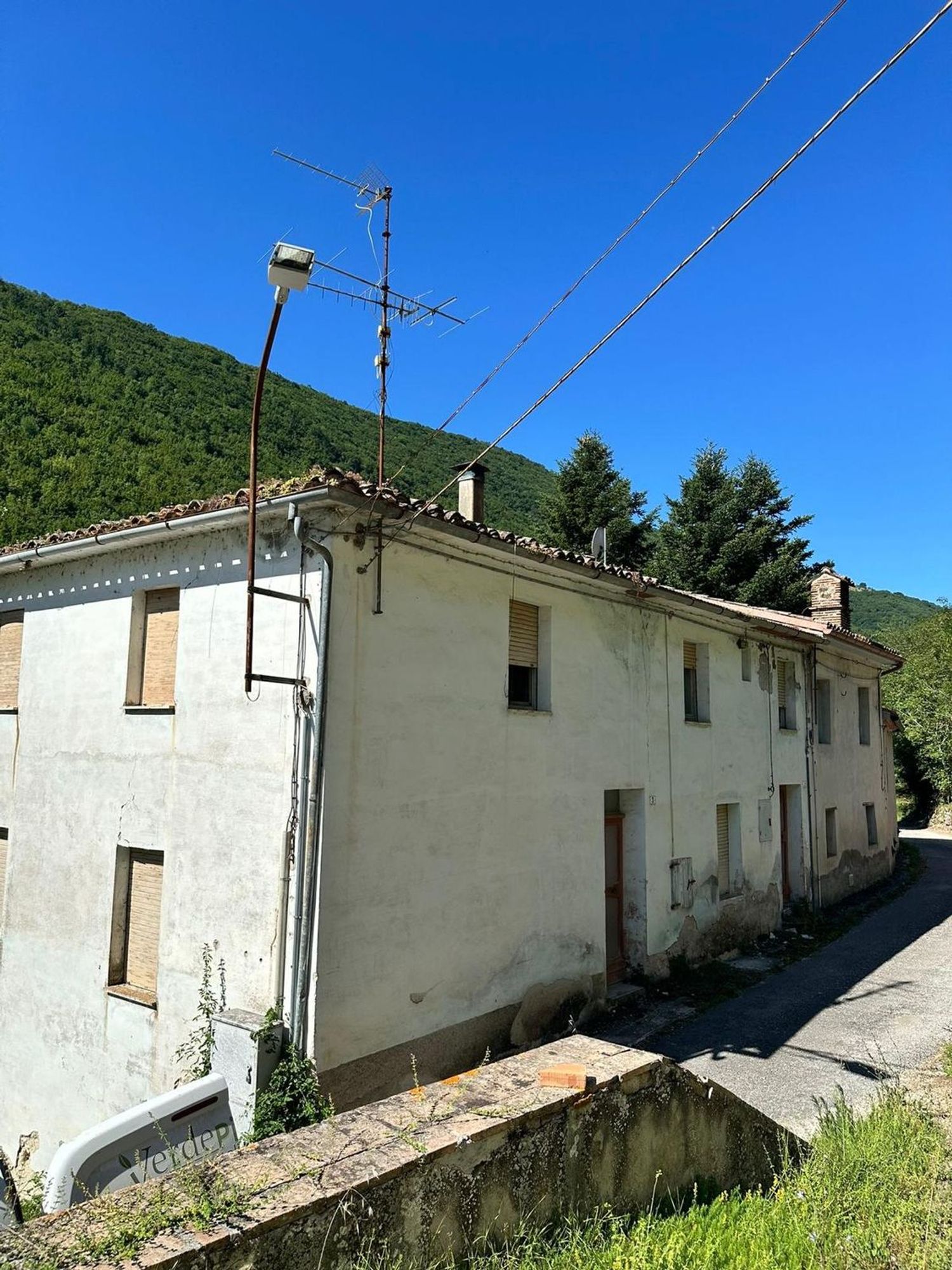 Casa singola in vendita a Serrapetrona