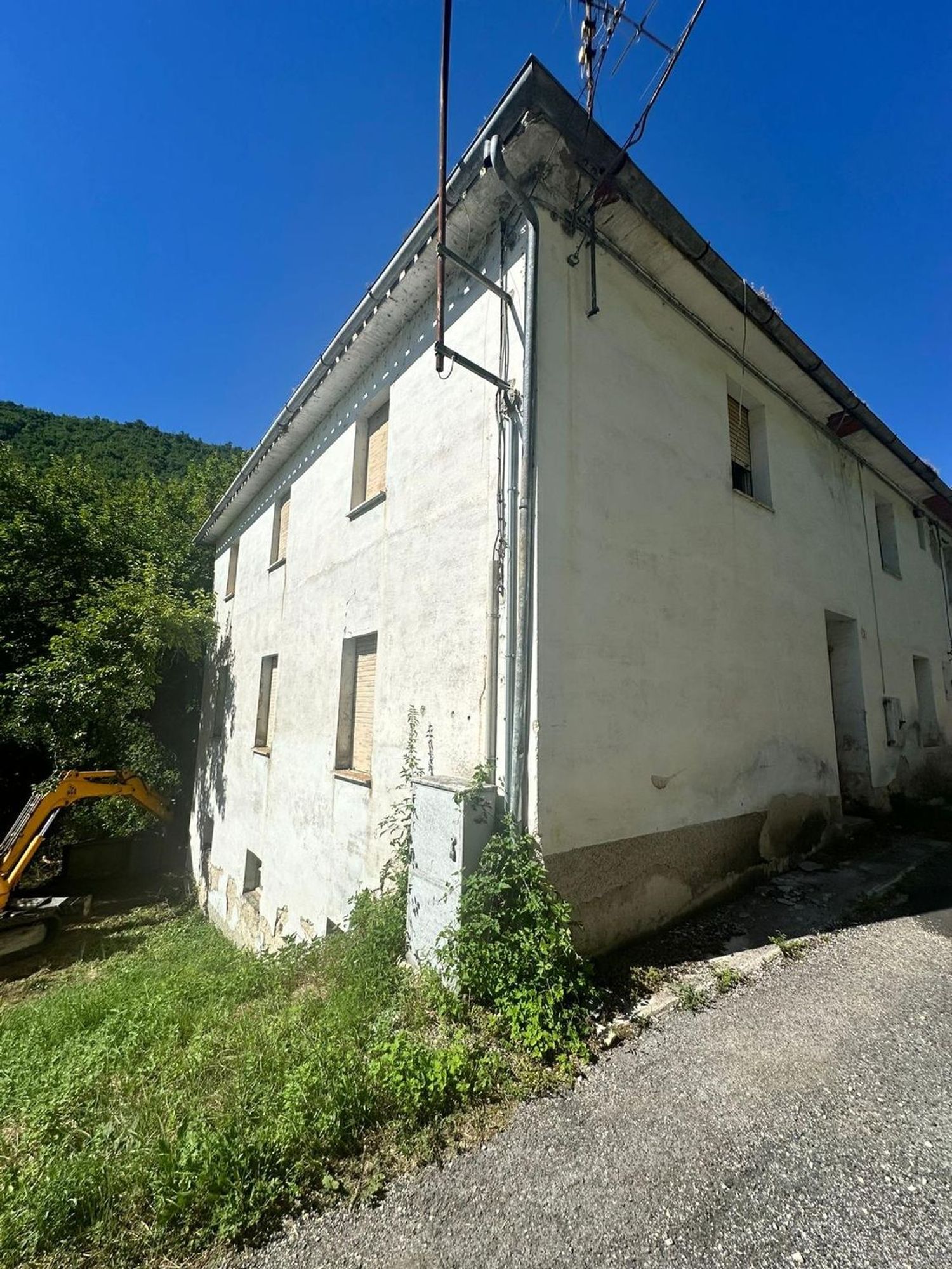 Casa singola in vendita a Serrapetrona