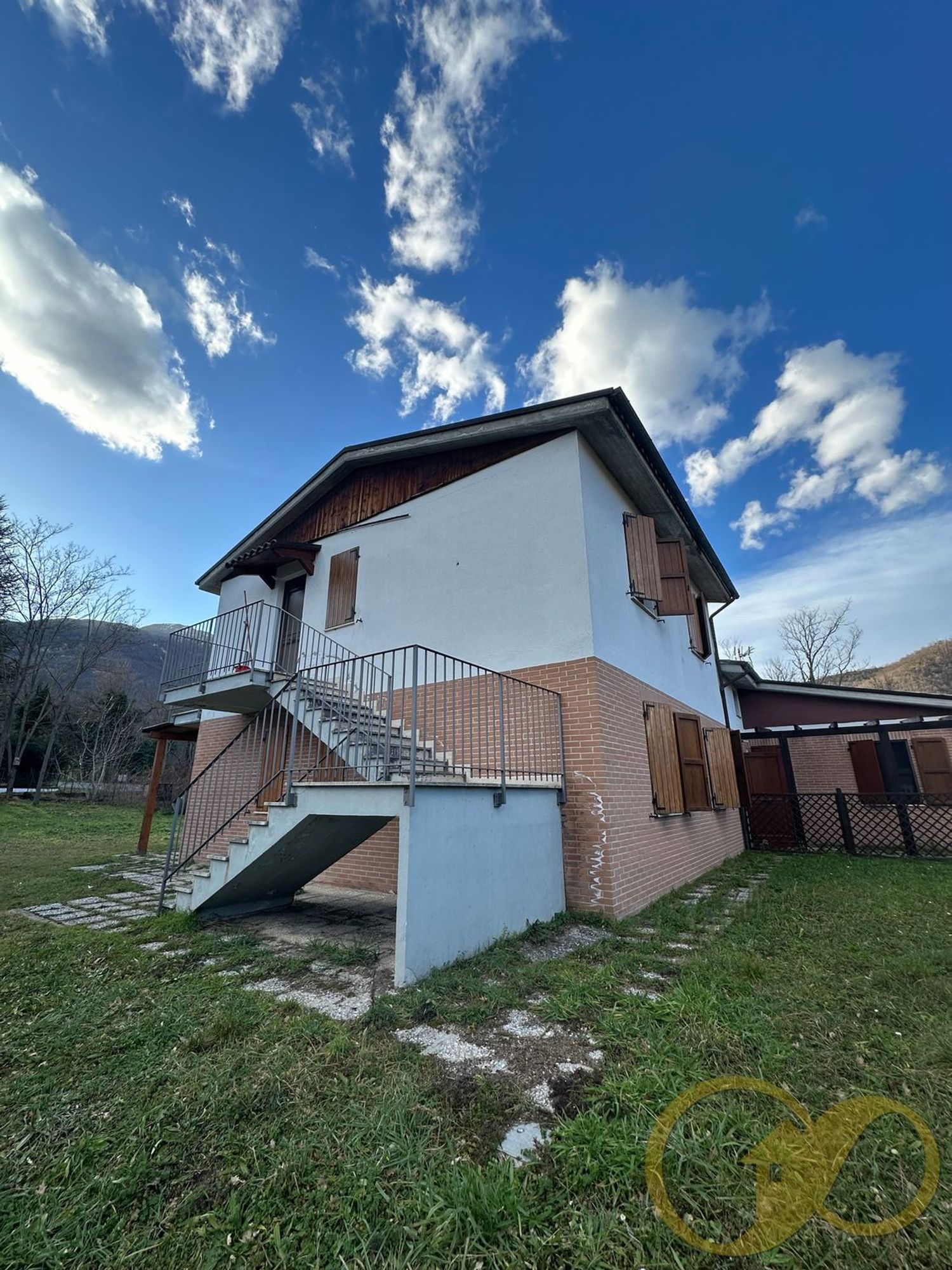 Villetta bifamiliare in vendita a Sarnano