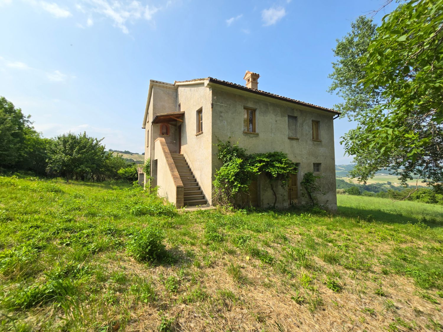 Casa singola in vendita a Serrapetrona